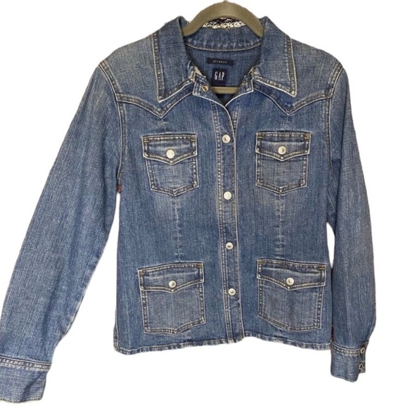 GAP Jackets & Blazers - GAP Medium Wash Long Stretch Jean Jacket with Front Pockets Size M